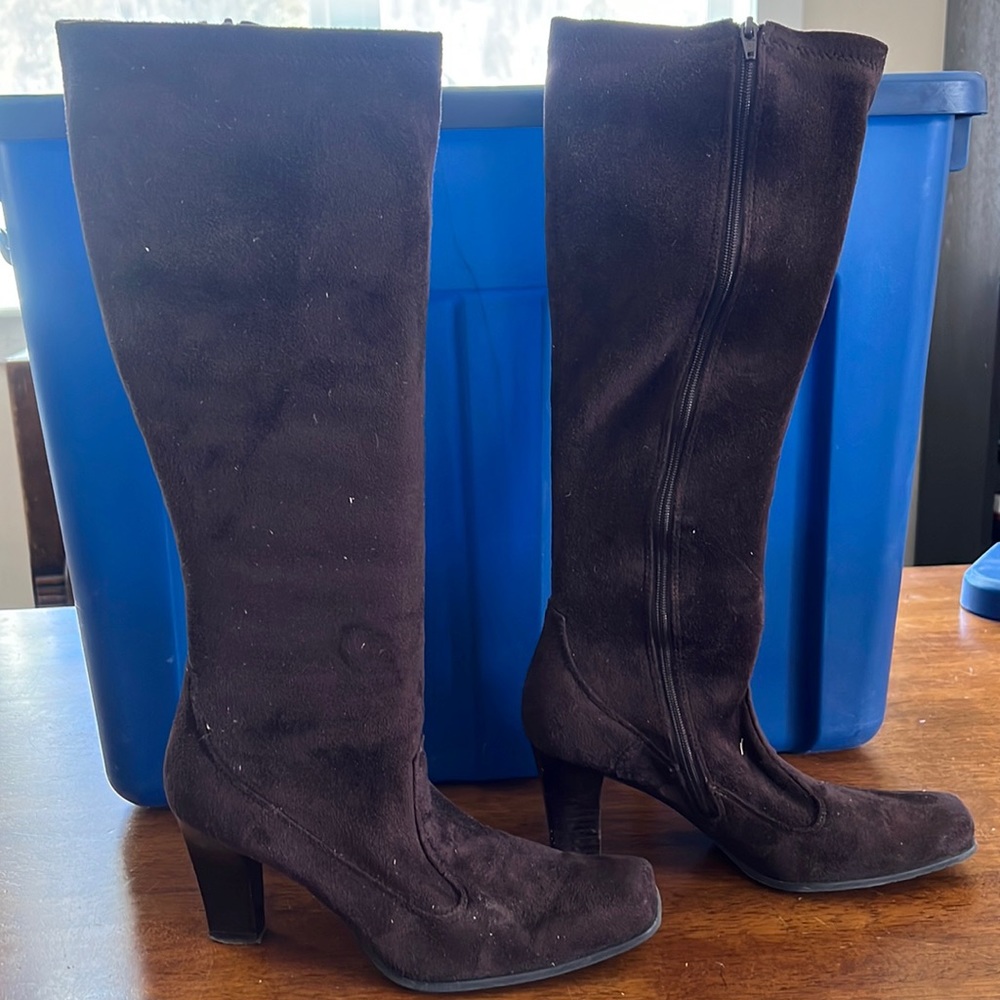 Franco Sarto stretchy brown cosette boots